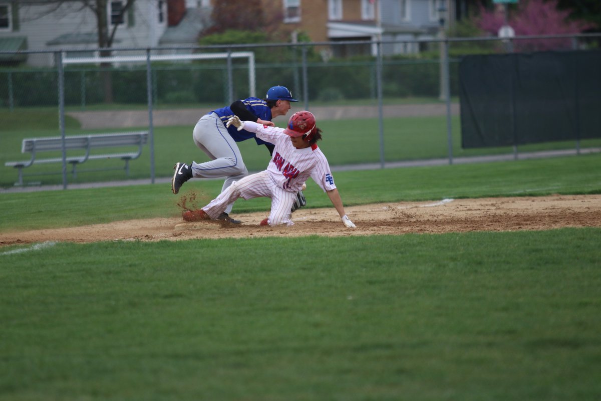 See some of the action from the Baseball game against Elkhart. The entire gallery can be seen on johnadamsathletics.com/photos
⚾️🦅🔴⚪️🔵📸⚾️