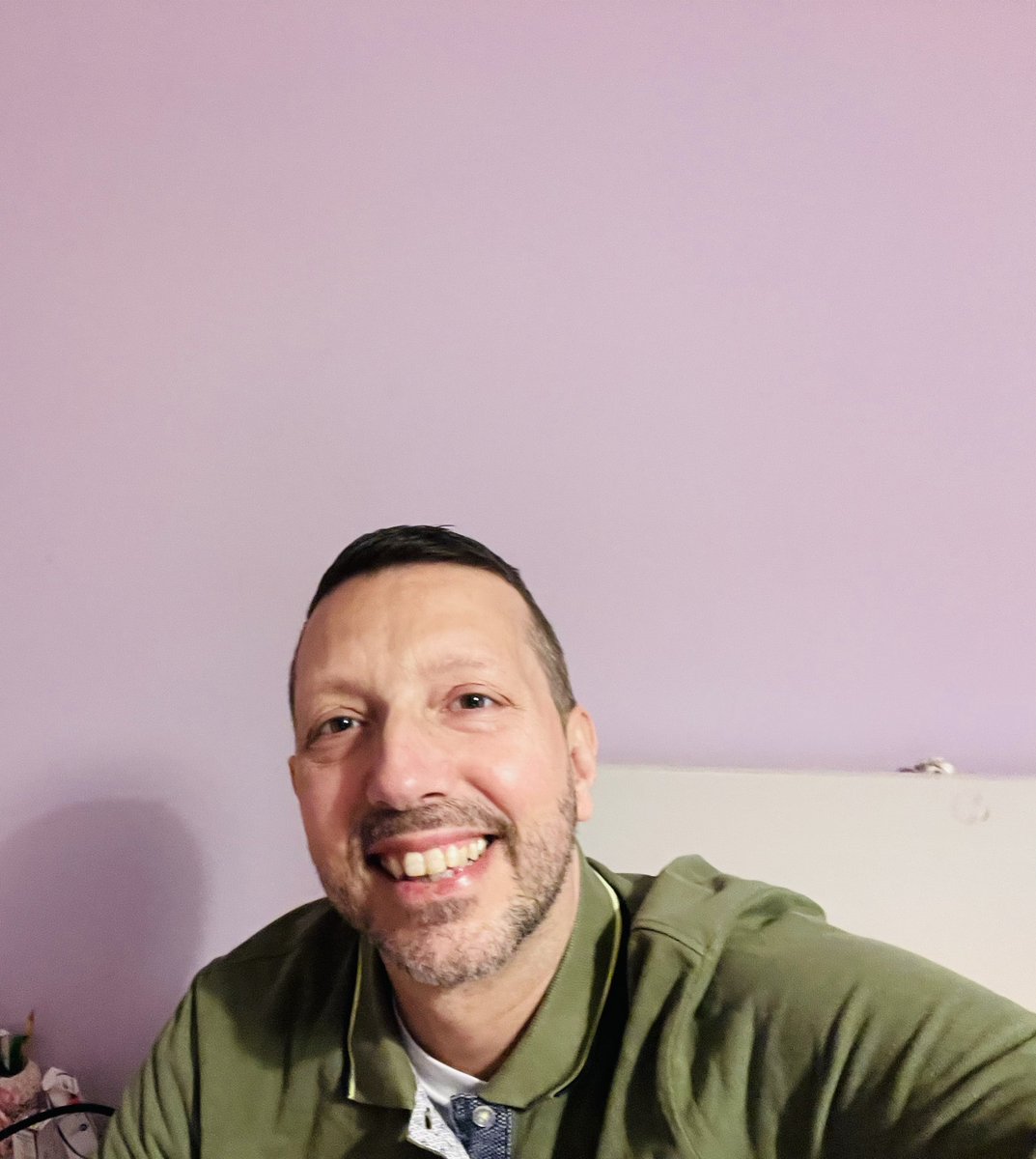 Dopo la seconda batteria di analisi, capelli e barba sistemati.
Oggi mi sento bello figo ( 😂)