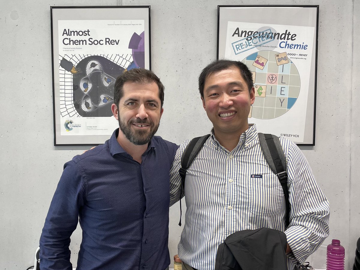 Thank you @YanXiaLab for your visit and a fantastic inspiring lecture, it was a pleasure having you @UZH_Chemistry! Sending greetings to @valenta_leos 👋 @JuricekLab @UZH_Science @UZH_en @UZH_ch @Stanford #maytheforcebewithmolecules