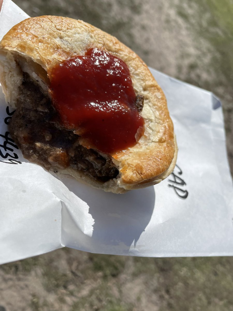 Some unexpected foodie delights in Bendigo, plus a very tasty old fashioned meat pie (this time with sauce) from Halls Gap #food #victoria #australia #congee #pasta #pie #nofilter #bendigo #grampians