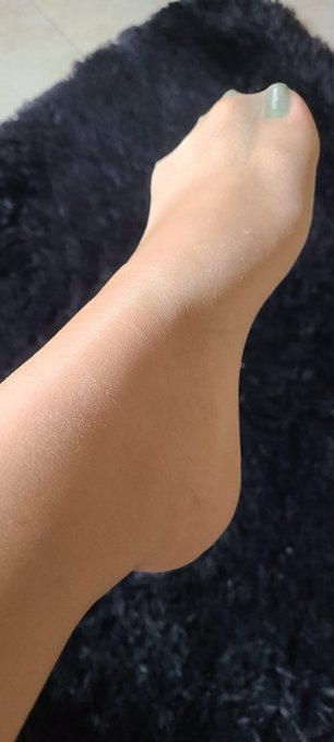 Send me a message if you want to buy my very well worn pantyhose 🥰🥰❤️💦💦 🌟Serious Inquiries Only🌟 https://t