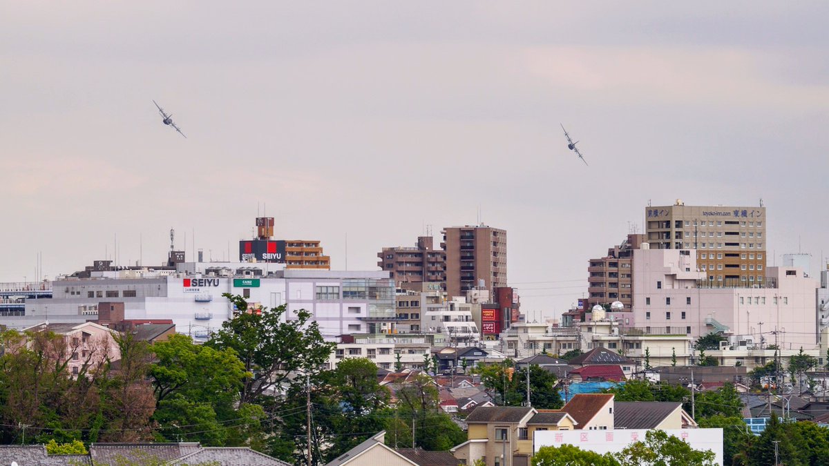 福生のまちなみと横田基地のC-130Jたち
📸2024/05/08