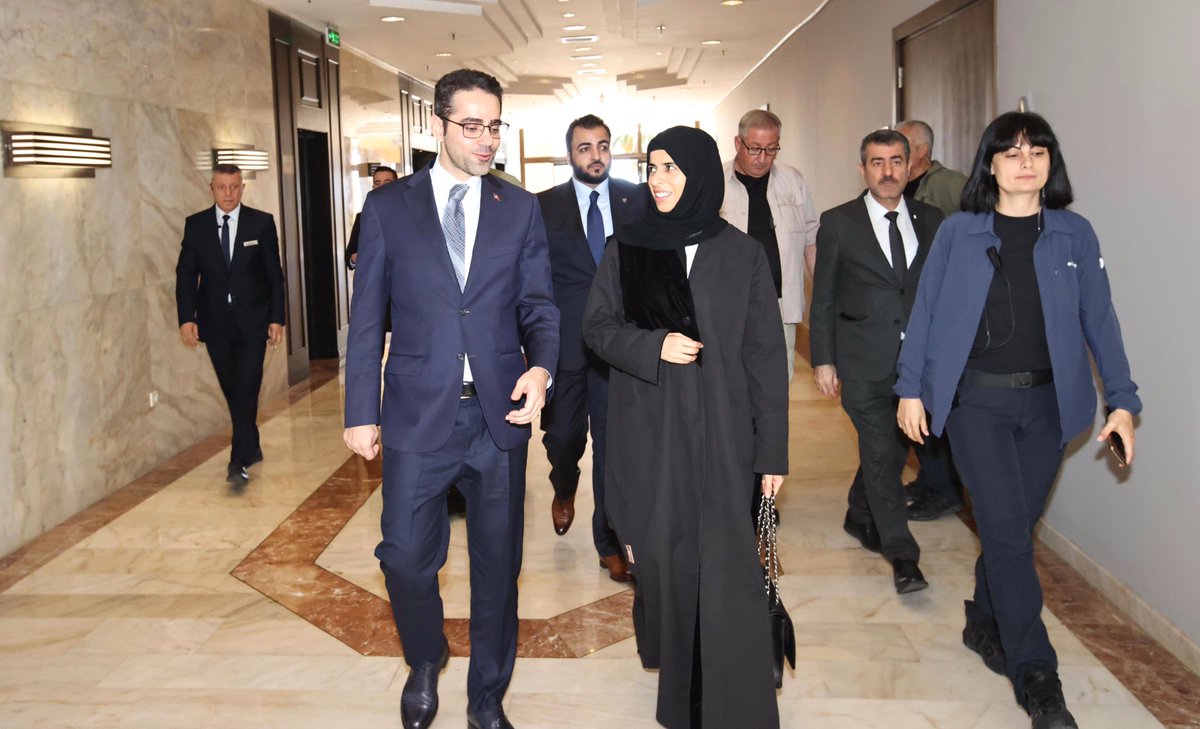 Deputy Minister Yasin Ekrem Serim met with Qatari Minister of State for International Cooperation Lolwah Rashid Al-Khater in Mersin as part of the “Türkiye-Qatar Gaza Goodness Ship” Farewell Ceremony. During the meeting, issues concerning our cooperation with brotherly Qatar in…