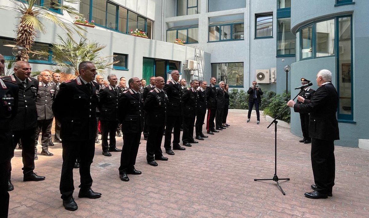 Ancona: il Comandante Generale dell’Arma Teo Luzi saluta una rappresentanza di #Carabinieri della Legione Marche. A seguire, gli incontri con i militari della Compagnia di Fano e del Comando Provinciale di Pesaro-Urbino