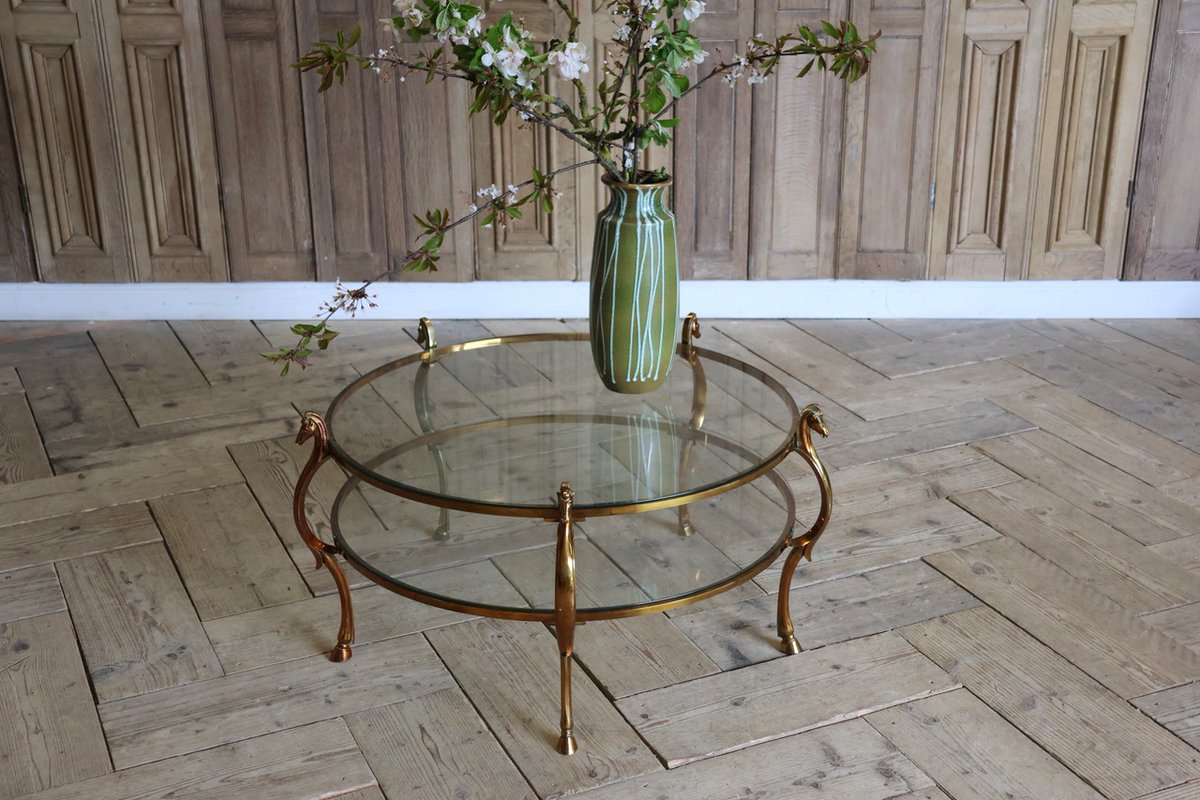 Late 20th Century Patinated Brass Coffee Table

rb.gy/igu2lp

#coffeetable #antiquecoffeetable #brasstable #antiquebrasstable #antiquefurniture