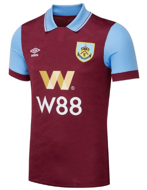 Burnley announce new kit deal with Castore beginning 2024/25. Interesting news because their original shirt contract with Umbro is till 2026 (replaced Puma in 2019; four year extension in 2022) Castore signed a sub-license agreement with Umbro earlier this year. #twitterclarets