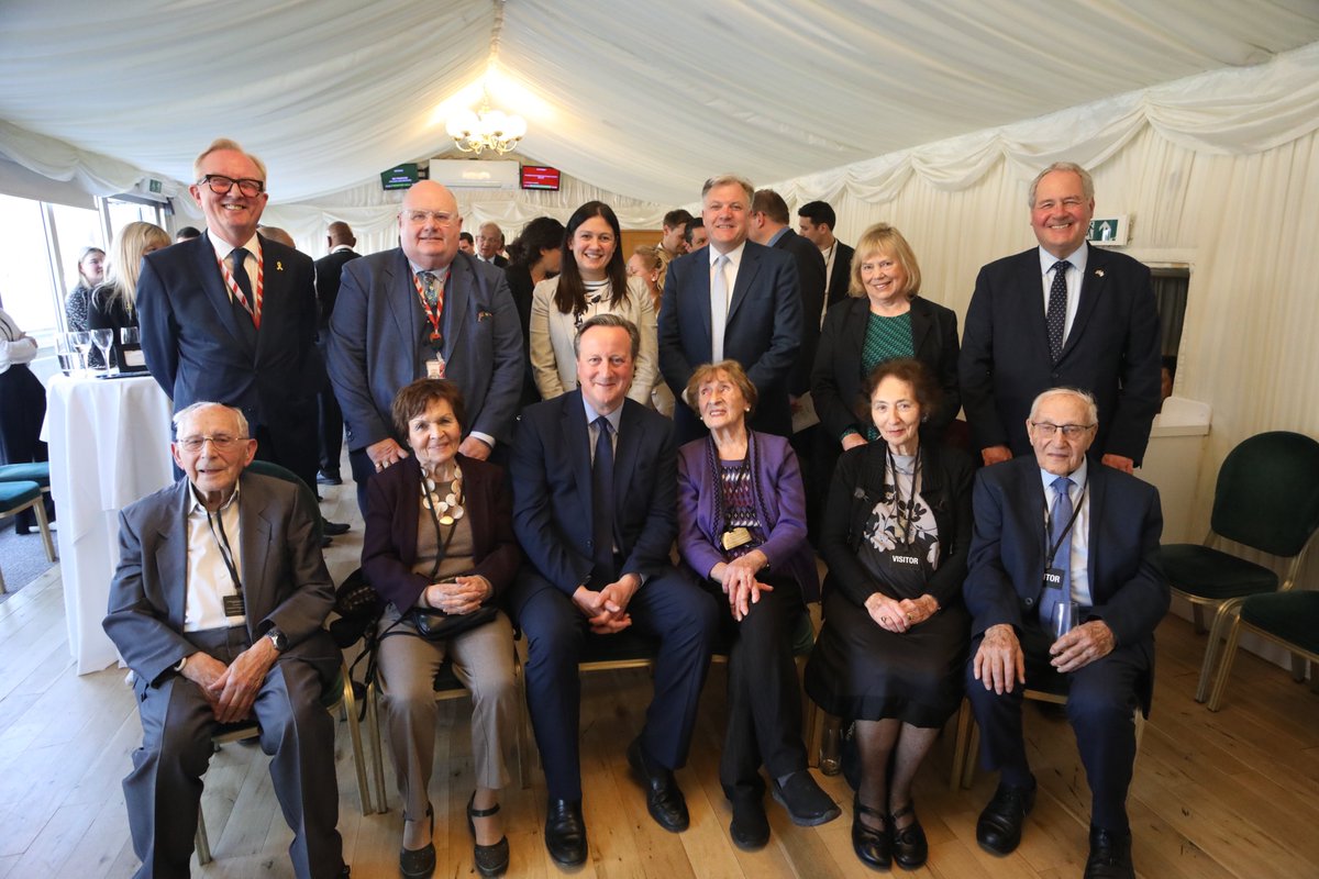 Yesterday evening, MPs and Peers from across the political spectrum were joined by Holocaust survivors at a Parliamentary gathering to mark Yom HaShoah.
