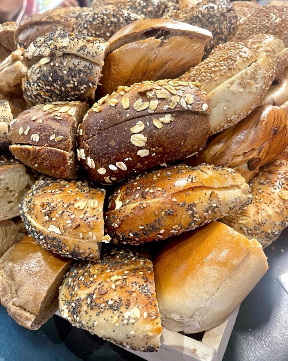 Leo's Bagels tweet media