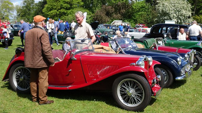 Classic Car Show in Hurworth - Sunday 12th May, 10am-4pm ➡️hurworthgrange.com/classic-car-sh…