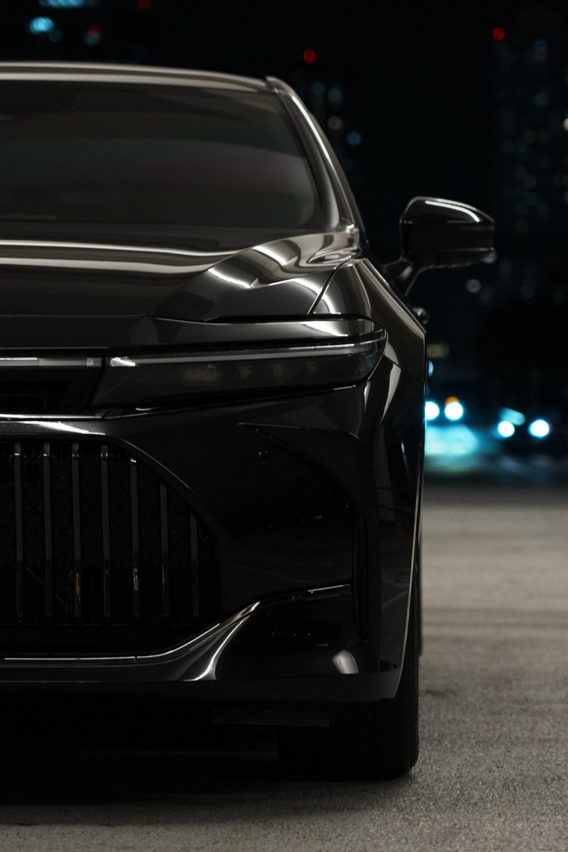 #クラウン 
#クラウンセダン
#crown 
#azsh32