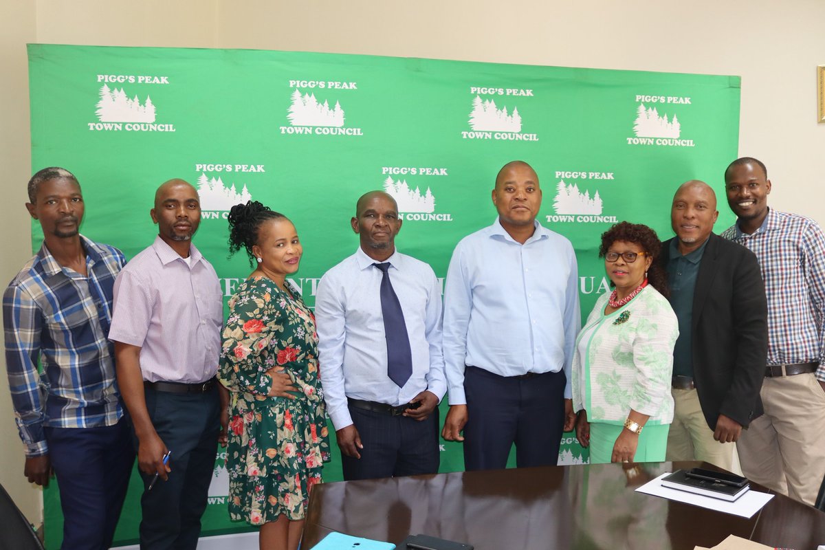 Councillor Sipho Shongwe retains his Position as the Mayor of Pigg’s Peak!
Concillor Lucky Tfwala (Ward 3) has also maintained his position as Finance Chairperson.
#PiggsPeakTown