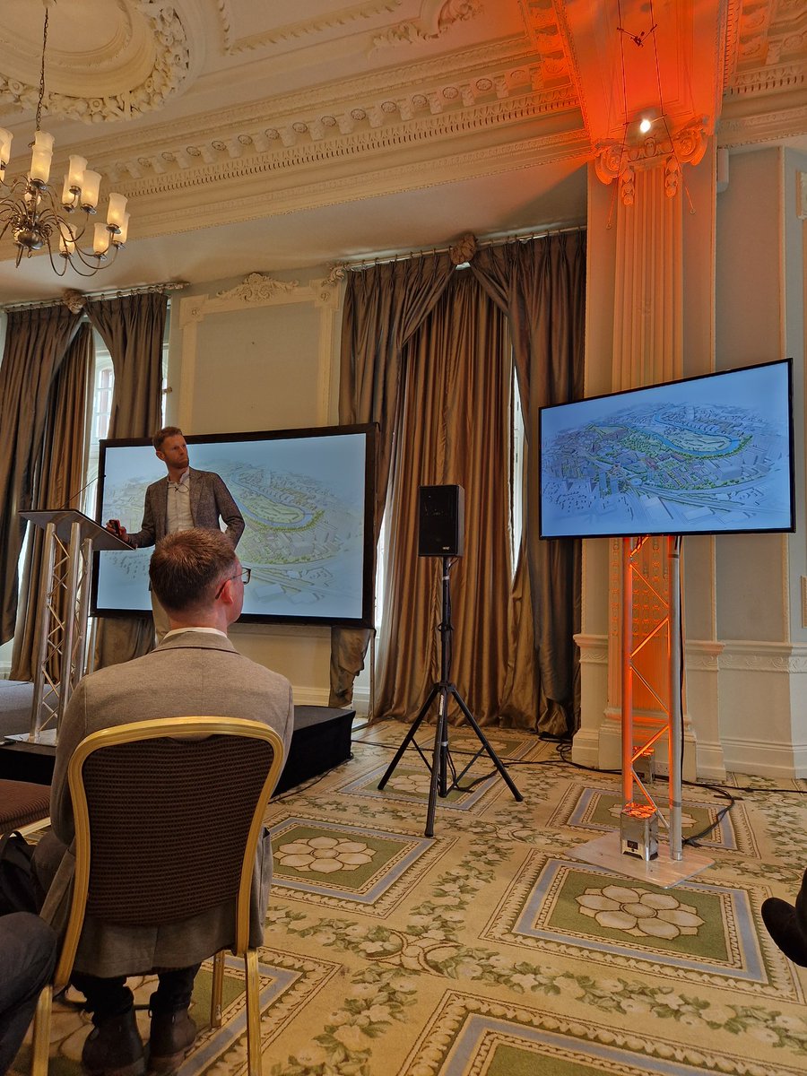 Robyn Hewson (@robyninsider) on Twitter photo Next to take to the stage is @muse_places and <a href="/SalfordCouncil/">Salford City Council</a> to tell us about the plan for Crescent Salford, delivering over 1m sq ft of innovation space and 3000 homes #GMFutureAmbition Next to take to the stage is @muse_places and <a href="/SalfordCouncil/">Salford City Council</a> to tell us about the plan for Crescent Salford, delivering over 1m sq ft of innovation space and 3000 homes #GMFutureAmbition