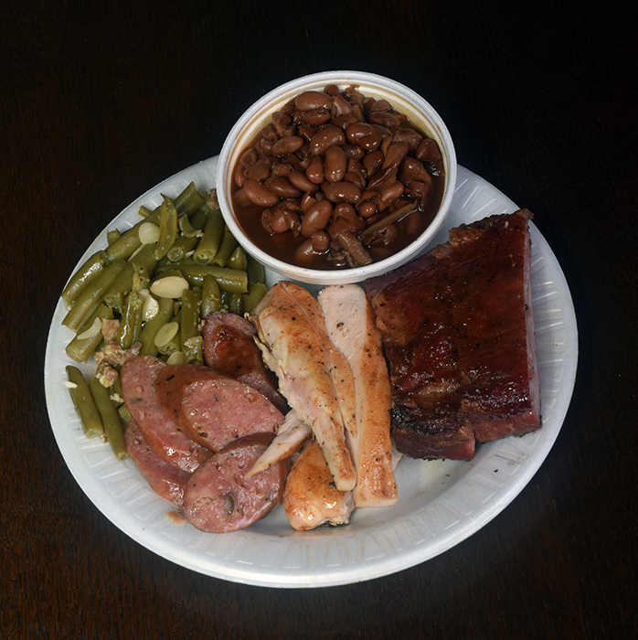 All our meats are hickory smoked to perfection every day along with our tasty sides! Come get your 3 meat combo today...
and we can make everything to go!
.
.
.
.
#brisket
#meatlover #bbq #brisket #sausage #pulledpork #ribs #hickory #bakersribsweatherford