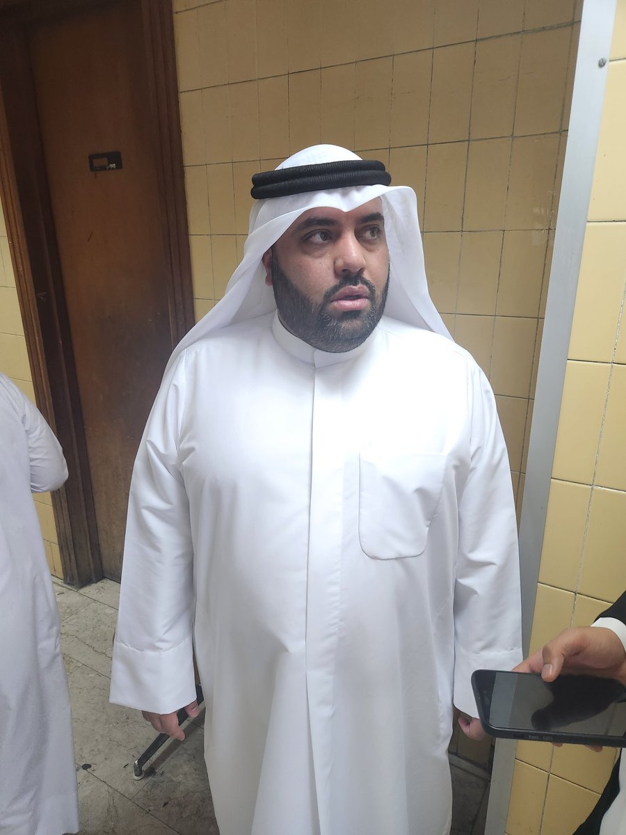 abdullahq822's tweet photo. استمرار حجزه اسبوع الجاي الأربعاء 
للمرافعه 
نشكر كل من حضر من نواب ورجال دولة  تعبير عن تضامنهم مع سجين راي مساعد القريفه 

#مساعد_القريفه https://t.co/gXq9jhRAJ6