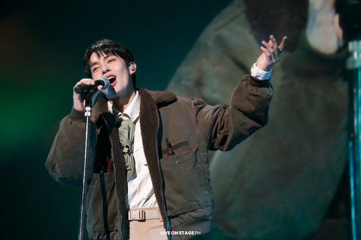 liveonstagePH's tweet photo. IN PHOTOS: #SB19_JUSTIN |  Pagtatag World Tour Japan        

#PAGTATAGWorldTourJapan
@SB19Official #SB19 
#SB19日本へようこそ 
@justintdedios 🌱 https://t.co/0bnsGUo310