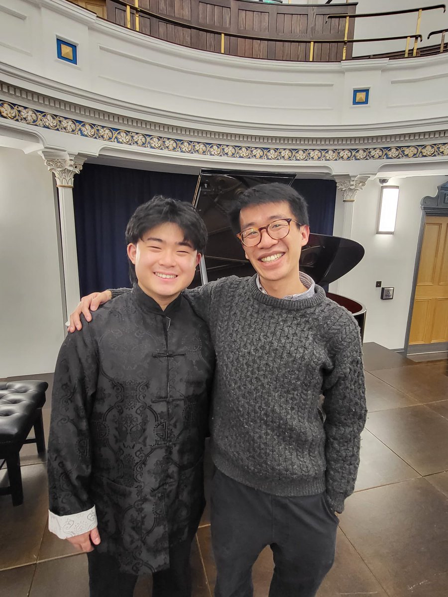 In awe of Aidan Chan for his provocative programme Wagnerisms last night @NottmTrentUni incl premiere of my newest piano solo ‘torn, to the ground, exhausted, sobbing’ 🙏🔥 Big thanks @carmflors for having us! Touring next: 21 may London @1901ArtsClub 2 June Ireland @B_V_O_F