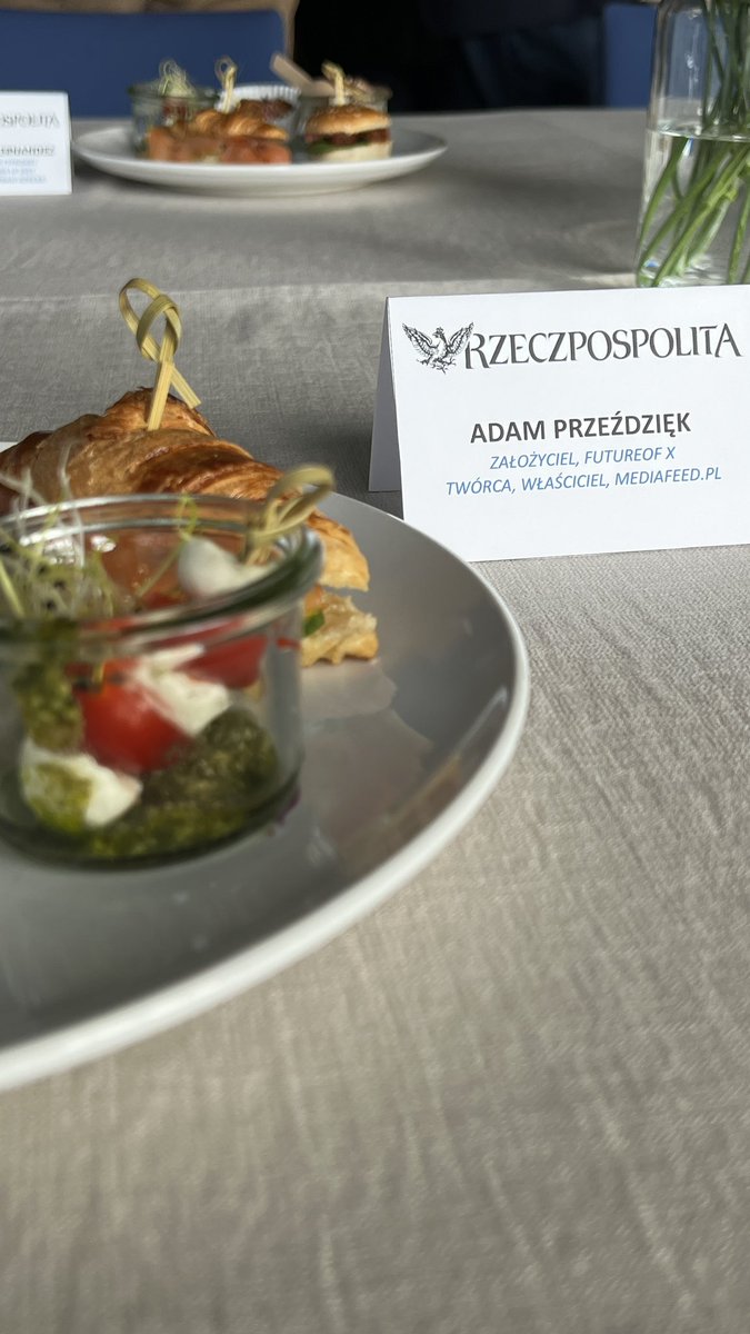 Adam Przezdziek (@adamprzezdziek) on Twitter photo Świetna dyskusja, zainicjowana przez Tik Tok nt. wyzwań związanych z platformami społecznościowymi, która tylko pokazała, jak ogromny i złożony jest to temat, nad którym powinny pracować tak firmy, jak i rządy. <a href="/rzeczpospolita/">Rzeczpospolita</a> #EEC2024 <a href="/piotr_zaczko/">Piotr Żaczko</a> Świetna dyskusja, zainicjowana przez Tik Tok nt. wyzwań związanych z platformami społecznościowymi, która tylko pokazała, jak ogromny i złożony jest to temat, nad którym powinny pracować tak firmy, jak i rządy. <a href="/rzeczpospolita/">Rzeczpospolita</a> #EEC2024 <a href="/piotr_zaczko/">Piotr Żaczko</a>