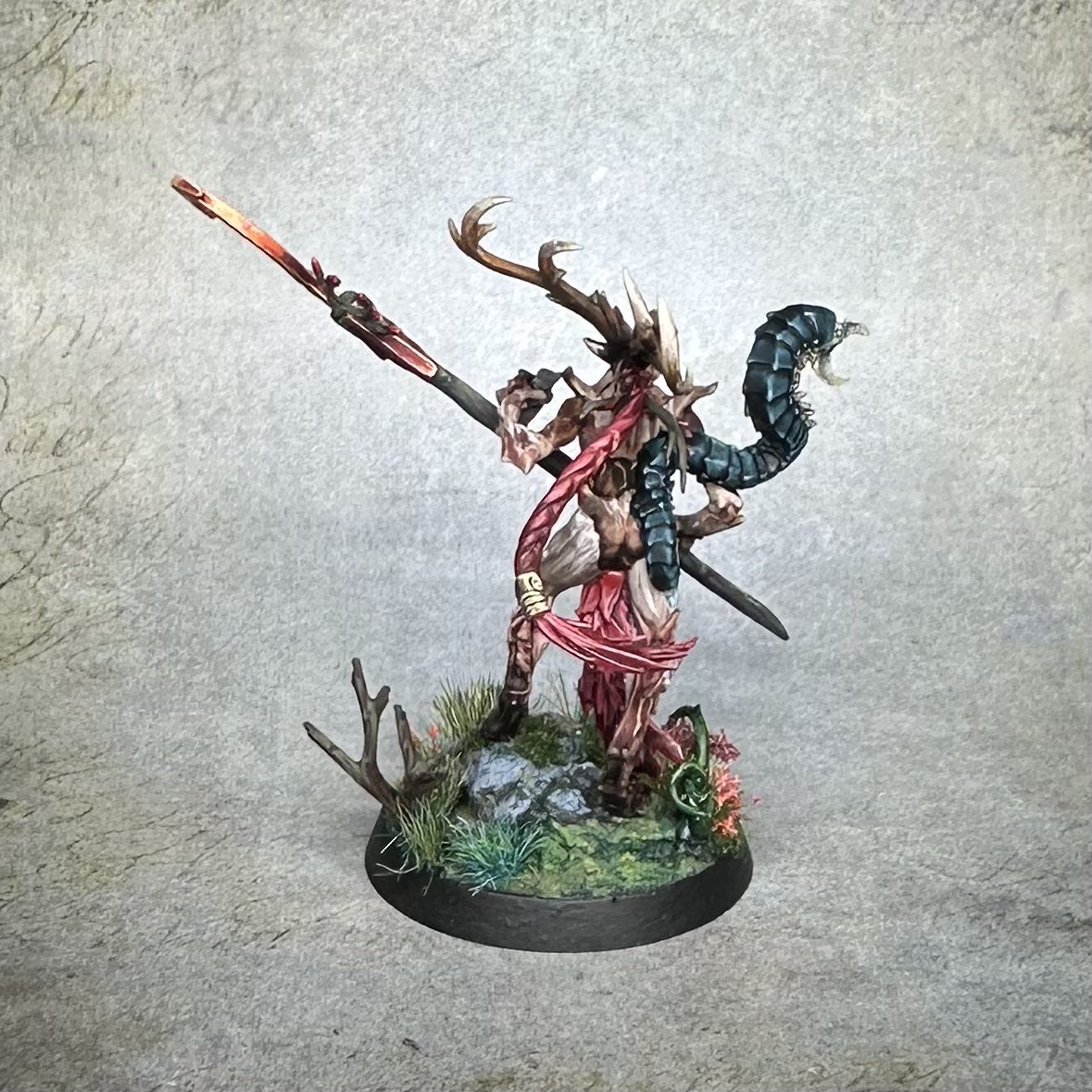 I'm finally happy with the scheme and balance of colours
Time for 'mass' production 
#warmongers #wepaintminis #redgrassgames #ageofsigmar #warhammercommunity #sylvaneth