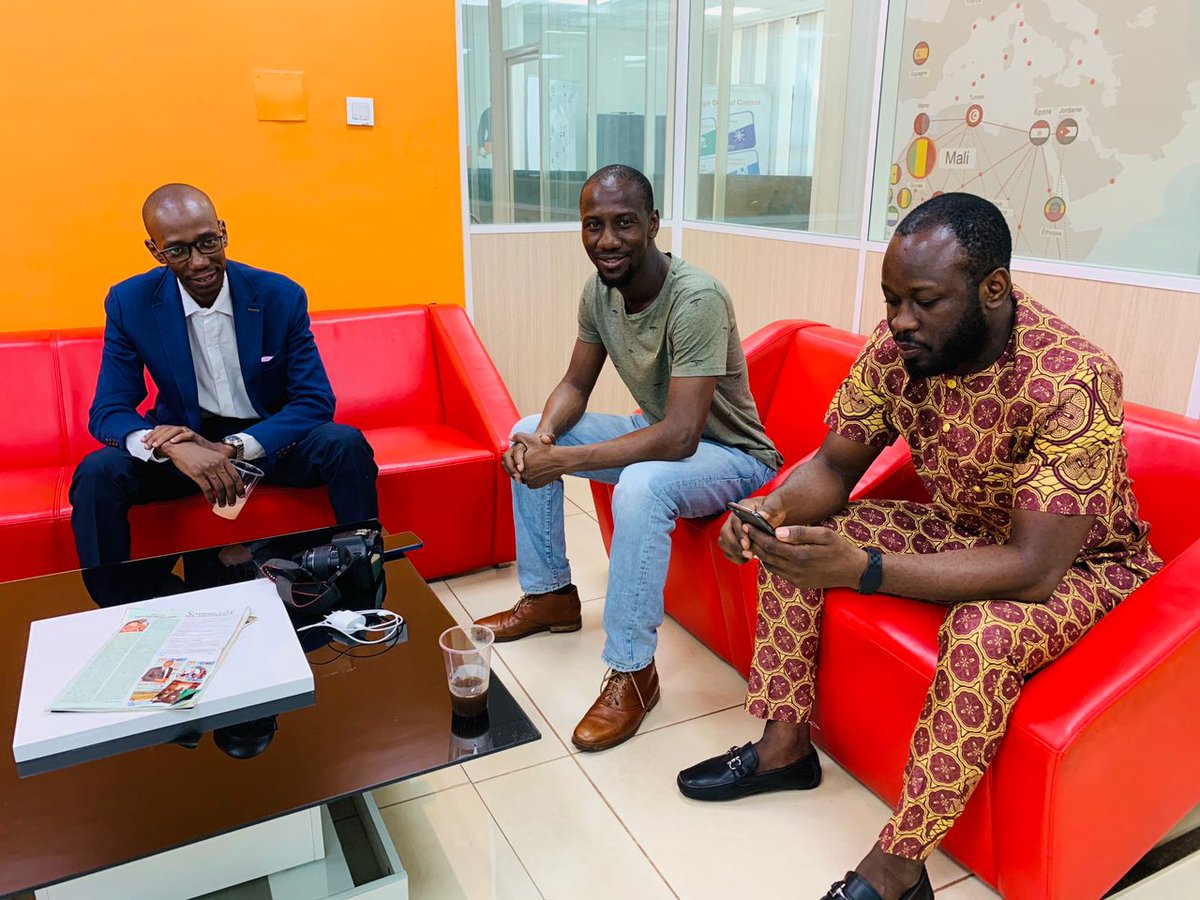 ODC_Mali's tweet photo. Un moment de partage et de synergies chez Orange Fab ! Aujourd'hui, déjeuner d'échange entre start-ups Alumni et celles en cours d'accélération. Un cadre convivial pour partager expériences et trouver ensemble des solutions aux défis. Merci à tous les participants ! https://t.co/7xS8RRY3cS