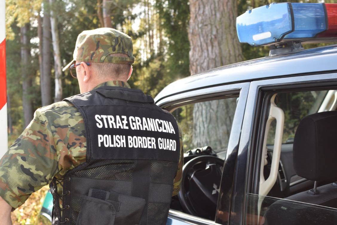 ❗️ A Russian deserter was detained on the Polish-Belarusian border He tried to illegally enter Poland directly from the Ukrainian front. A 41-year-old Russian citizen who illegally crossed the Belarus-Poland border was detained in Poland, according to the Border Guard Service.…