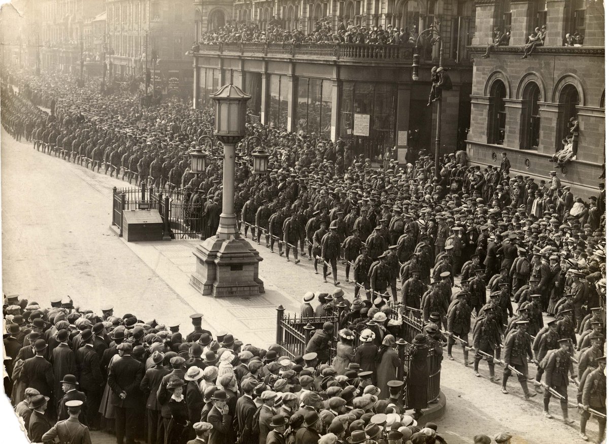 On This Day in Belfast history (1915) c.17,000 soldiers of the 36th (Ulster) Division held an impressive 'farewell' march through the city centre as they prepared for their deployment to the Western Front during the First World War. #Belfast #History #WW1