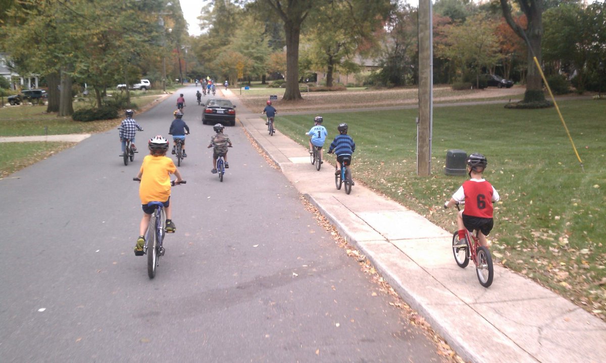 Happy #NationalBikeToSchoolDay! 🚲🏫

Schools can join in the #BikeMonth energy by encouraging staff and students to ride a bike or walk to class today. Learn more at health.mecknc.gov/SRTS.

#BikeCharlotte2024 #BikeCharlotte @bike_charlotte #BikeToSchoolDay