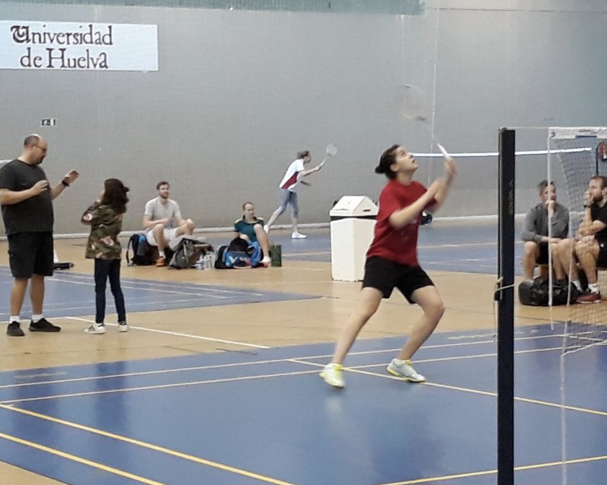 UniHuelva's tweet image. ¡Desde la UHU enviamos nuestra más efusiva felicitación a @CarolinaMarin  que recibe ahora el premio Princesa de Asturias de los Deportes 2024!

Carolina es, entre muchas cosas, Medalla de la Universidad de Huelva del 2016. 

Aquí la vemos en 2018, entrenando en la UHU.