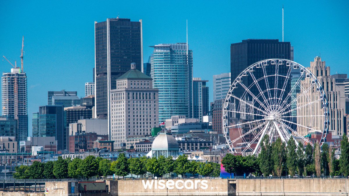 Explore Montreal! Old Montreal's charm, art &amp; culture, culinary delights, Mount Royal Park's beauty, chic boutiques, festive vibes, bike adventures, and the magic of this vibrant city await! #Montreal #TravelCanada 🇨🇦