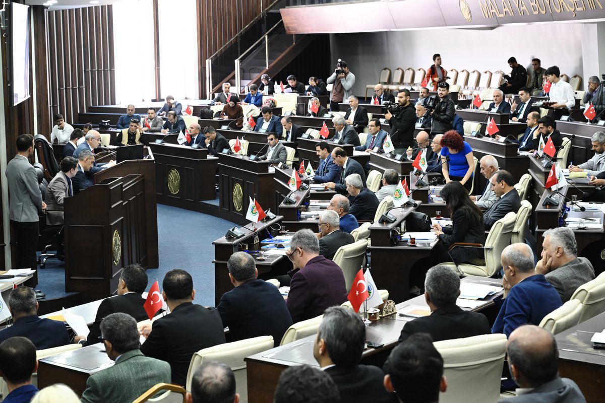 Büyükşehir Belediye Başkanımız Sami Er’in başkanlığında; Mayıs Ayı Büyükşehir Belediye Meclis Toplantımızı gerçekleştirdik. 

Aldığımız kararlar Malatya’mıza ve Battalgazi’mize hayırlı olsun. 

#AsrınMirasıGeleceğinİnşası