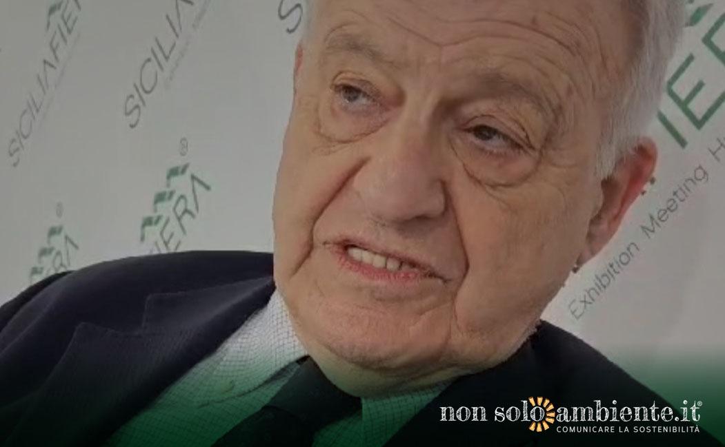 L’Italia è in ritardo contro la #siccità, a spiegarlo è Corrado Clini, esperto di politiche ambientali. Nel 1998 ha redatto il primo documento sulla #CrisiClimatica in Italia
#Nonsoloambiente #Sostenibilità #CrisiClimatica #EventiClimatici @MASE_IT nonsoloambiente.it/2024/05/08/con…