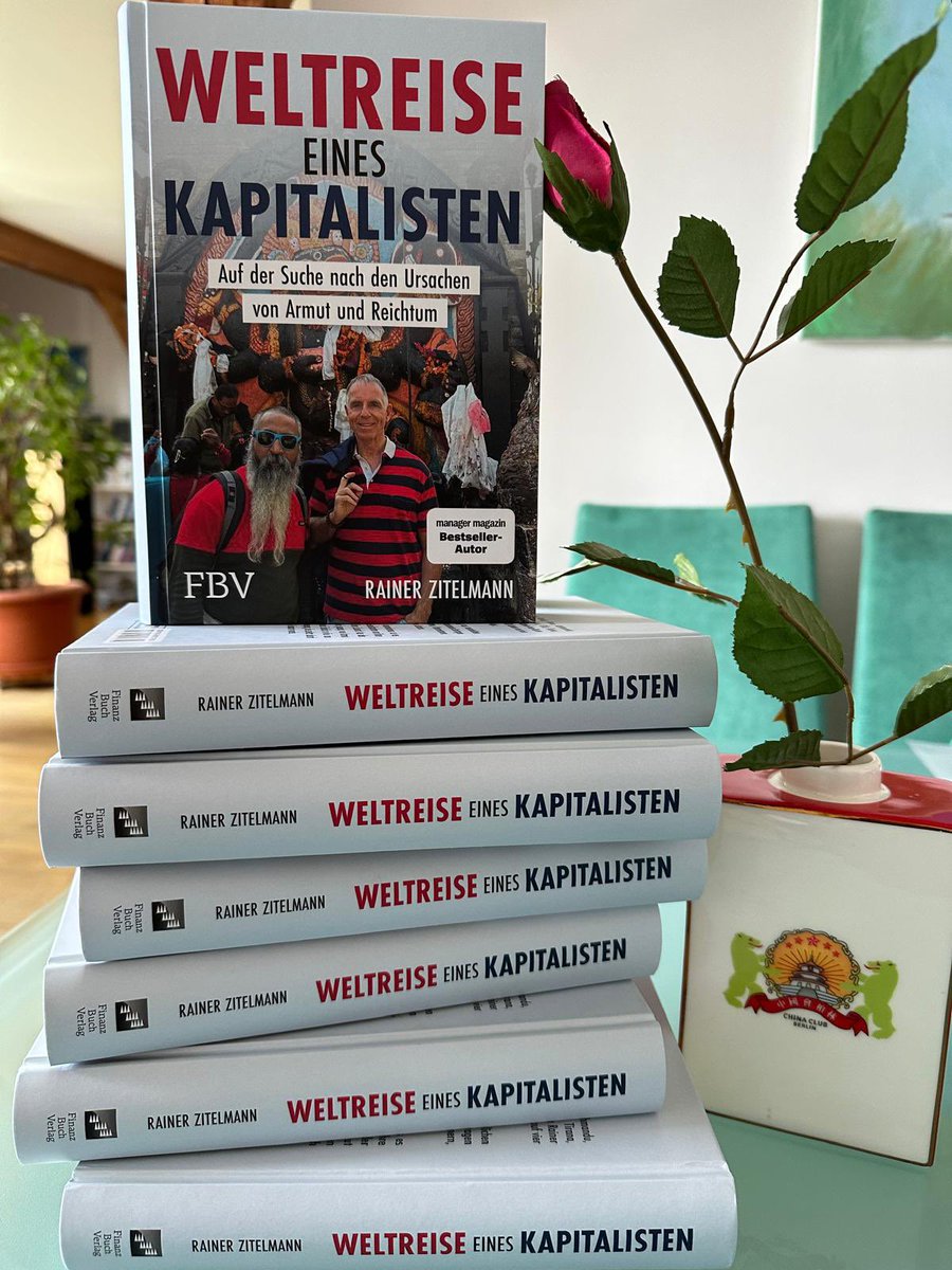 Eben bekommen: die ersten Exemplare meines neuen Buches - WELTREISE! In 20 Monaten in 30 Ländern