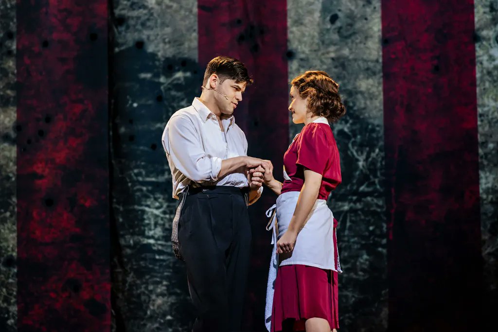 EXCLUSIVE: Bonnie and Clyde musical film with Jeremy Jordan and Frances Mayli McCann to be released next month whatsonstage.com/news/bonnie-an…
