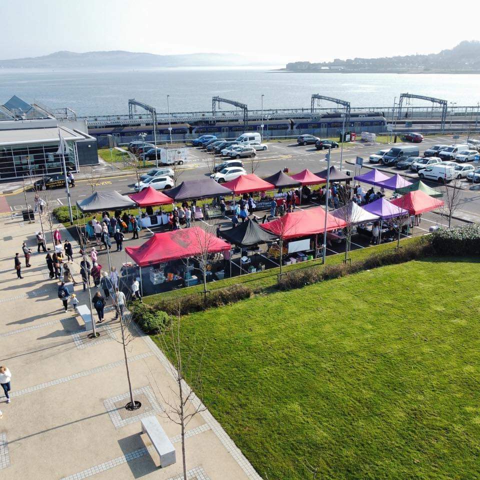 ☀️ The Gourock Farmers Market is back this Saturday 11th May from 10am - 2pm at the Gourock Train Station carpark. discoverinverclyde.com/whats-on/event… #DiscoverInverclyde #Gourock #Scotland #ScotlandIsCalling #ScotlandIsNow
