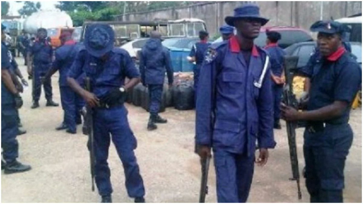 NSCDC uncovers Illegal local refinery in Rivers State. The Special Intelligence Squad of the Nigeria Security and Civil Defence Corps, has uncovered an illegal local refining site at a very thick forest in Nembe/Akwa area of Etche Local Government, Rivers State.
