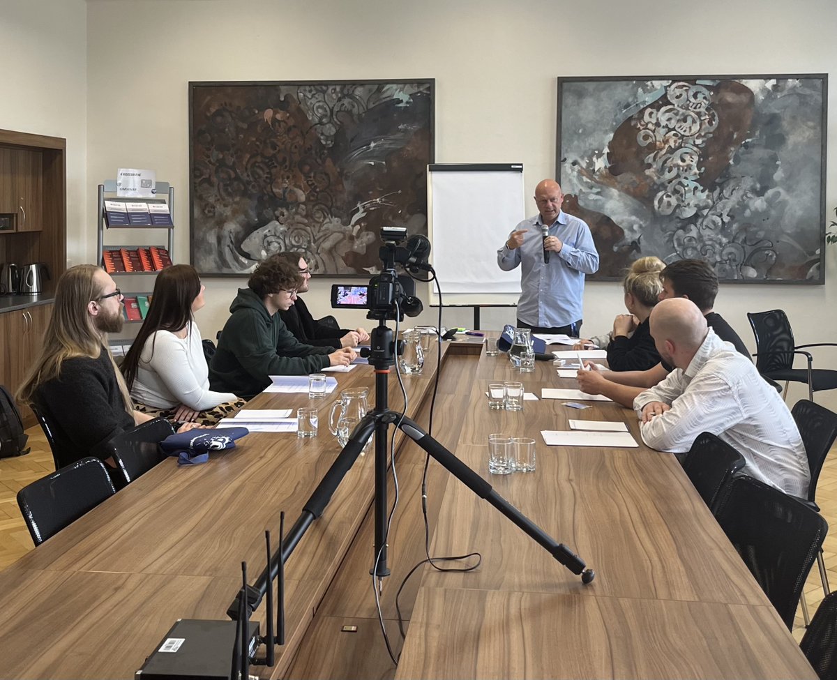 MUP_TRUEDEM's tweet photo. On 7 May 2024, two focus groups within the TRUEDEM project led by @LadCabada and @petr_just took place. Thanks to all the participants for their valuable contribution to our project. https://t.co/zFVCcZ2YG8