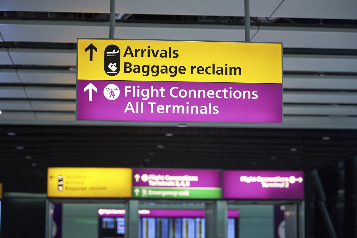 Just a flying visit?✈️ If you're connecting through #Heathrow, plan your journey and check out our at-a-glance guide to flight connections Heathrow.com/connecting-fli… FAQs: Heathrow.com/FAQ