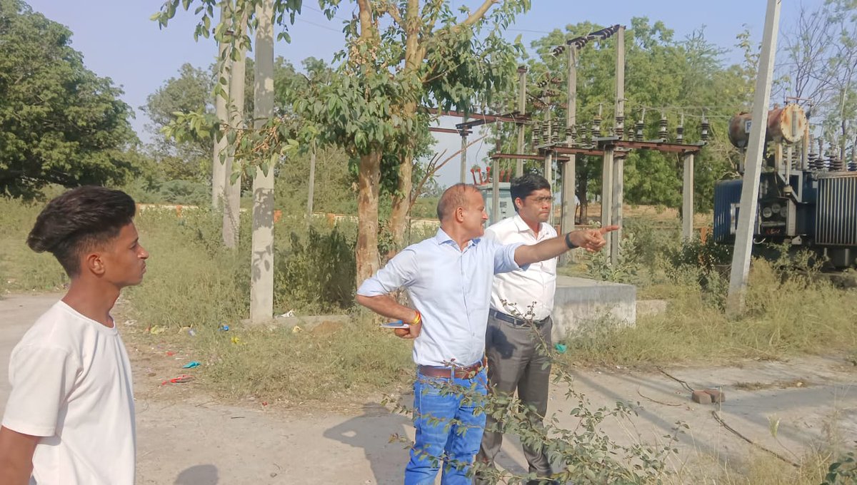 #banswara जिला कलक्टर ने निचला घंटाला ग्रीड सब स्टेशन का किया निरीक्षण @DIPRRajasthan @RajCMO
