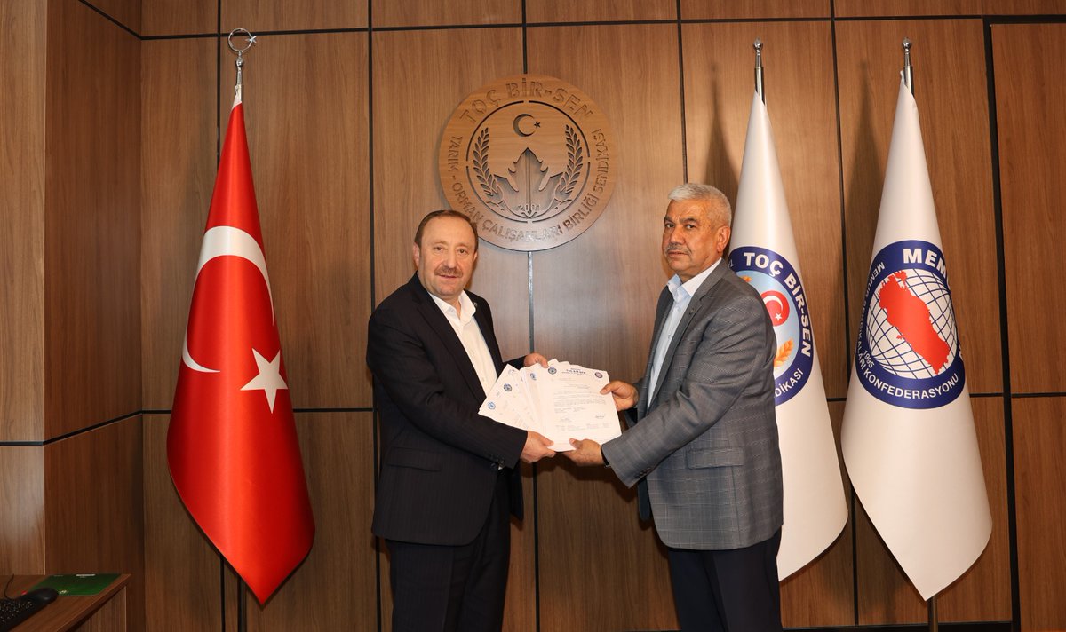 Ankara 5 No’lu Şube Başkanımız Mustafa Güran ve 6 No’lu Şube Başkanımız Kadri Biçici’ye Ailemize kattıkları yeni üyelerimiz dolayısıyla teşekkür ediyoruz.