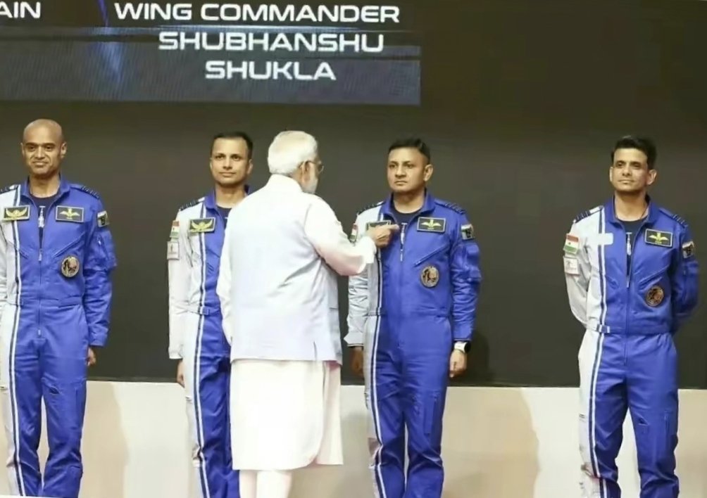 The British Broadcasting Corporation (BBC) reported some time ago that India has announced the list of four air force pilots shortlisted for the first manned space flight program 'Gaganyaan', with the goal of sending multiple astronauts to an altitude of 400 kilometers next year