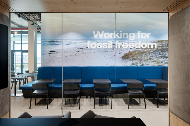 Wir eröffnen heute unser neues Bürogebäude in der HafenCity in #Hamburg. Mehr als 1.400 Beschäftigte ziehen in ein modernes, innovatives und #nachhaltig|es Gebäude. Das Bauwerk in #CO2-sparender Slim-Floor-Bauweise ist das zurzeit höchste seiner Art in 🇩🇪.
group.vattenfall.com/de/newsroom/pr…