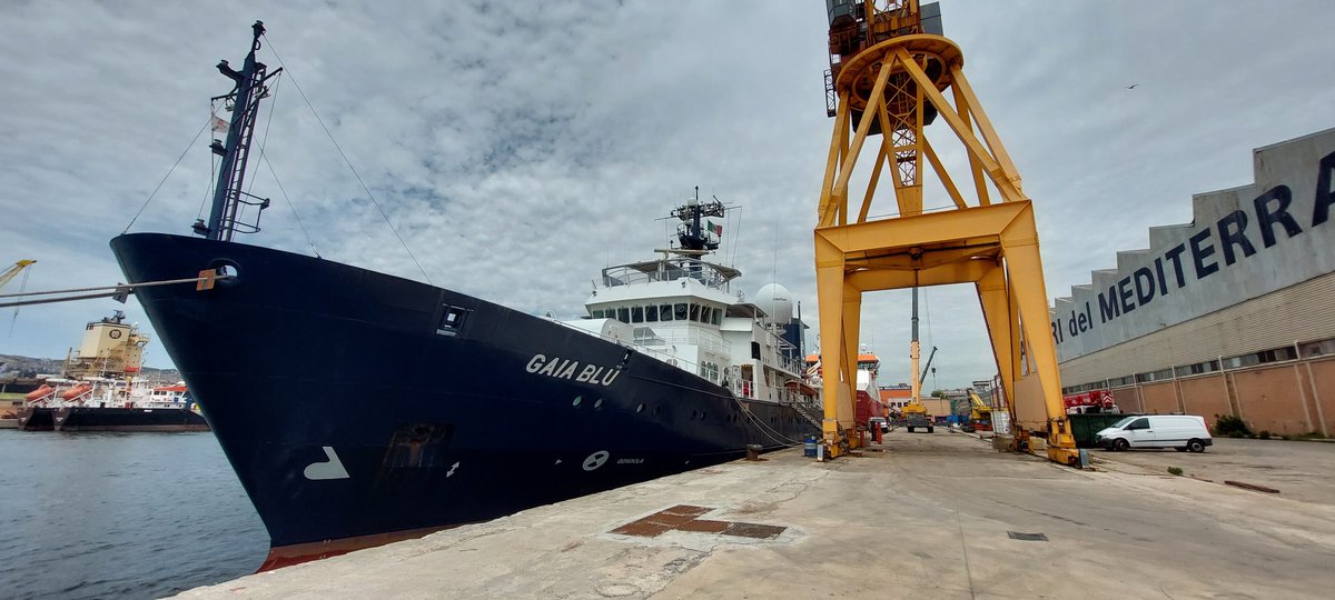#GaiaBlu È partita mercoledì 8 maggio dal porto di #Napoli la seconda parte della campagna oceanografica #ECOREST a bordo della nave oceanografica del #Cnr 'Gaia Blu' Leggi tutto su👇 cnr.it/it/news/12677 @MC_Carro