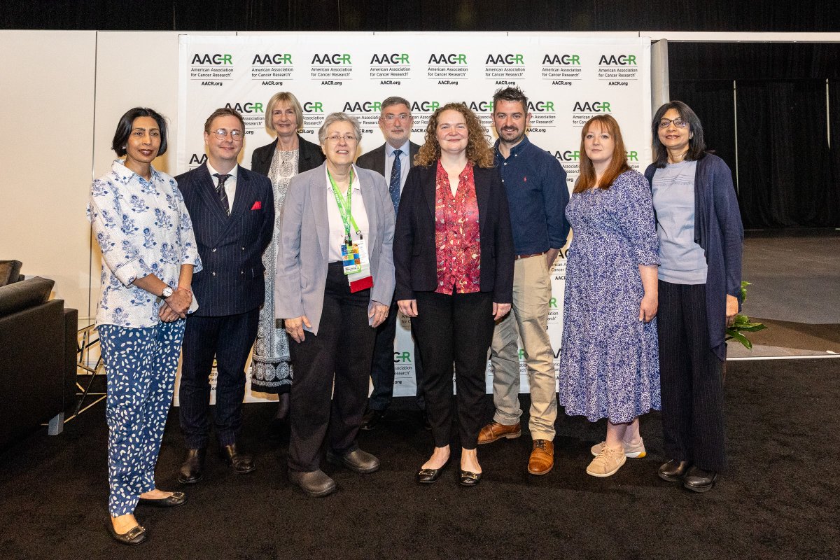 ICYMI: ‘Team Womb’ received the prestigious @AACR Team Science Award at the annual meeting in California, USA, last month 👏 This was given for their pioneering work on Lynch syndrome associated endometrial cancer. Read more 👇 manchesterbrc.nihr.ac.uk/news-and-event…