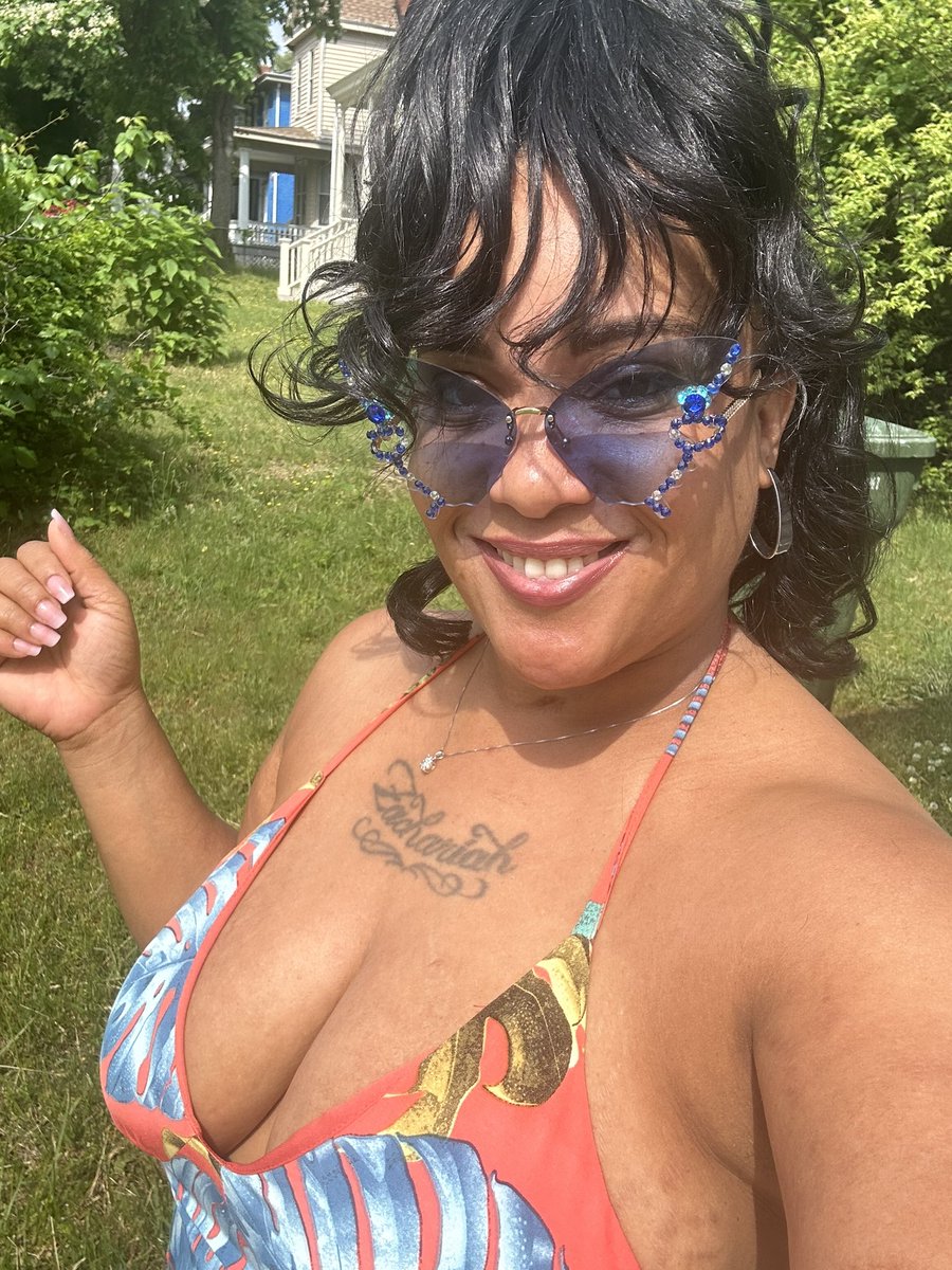Hello, my name is Queen Petty Lex, I am 38 years old from Virginia and I am going to be voting for Joe Biden…. to get his motherfucking ass out of the White House!! 😂🤣🤣🤣💯