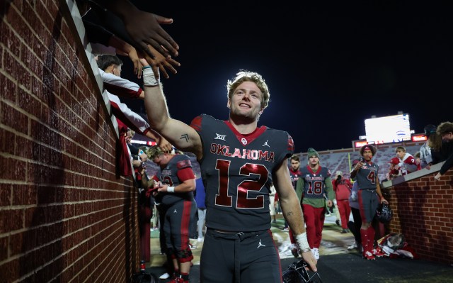 5 reasons former Sooners' receiver Drake Stoops could excel in the NFL 𝗝𝗼𝗶𝗻 𝗦𝗼𝗼𝗻𝗲𝗿𝘀 𝗙𝗮𝗻𝗱𝗼𝗺 rfr.bz/tlc71xk #oklahomasooners #sooners #oklahomafootball #soonersfootball rfr.bz/tlc71xj