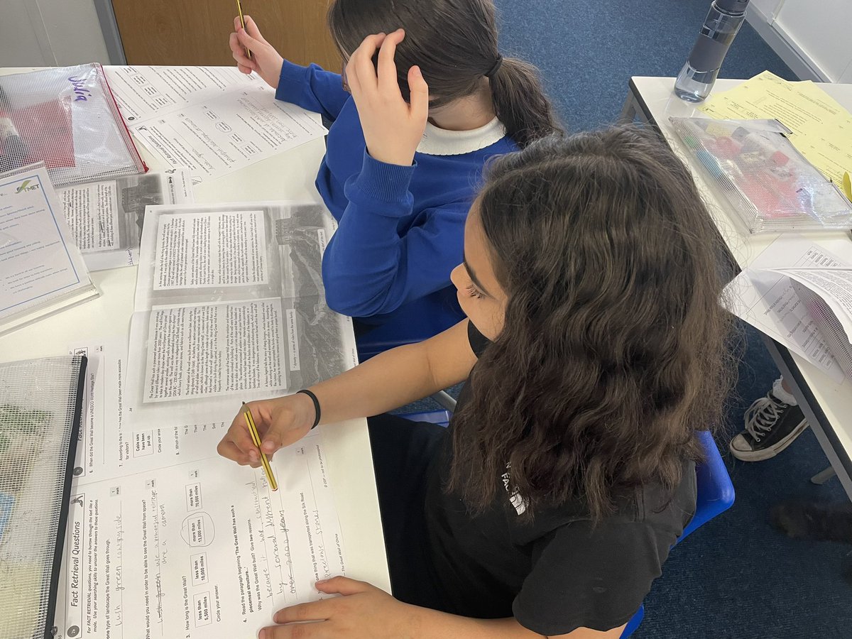 Fosse_TMET's tweet photo. Year 6 have been working hard today creating their own vocabulary resources for a new text #fmenglish #fmcreativity #fun https://t.co/ERXlHZB6sp