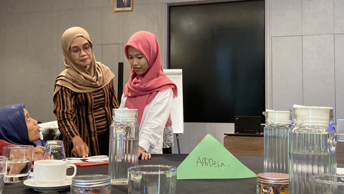 YayasanLKiS's tweet image. Mengawal pilkada tidak hanya sekadar mengawal di bilik suara namun lebih dari itu penting bagi seluruh elemen masyarakat u/ mengawal &amp;amp; memastikan kebijakannya berorientasi pada kebutuhan rakyat terlepas siapapun kepala daerah yang terpilih nanti.

#pilkada #kulonprogo