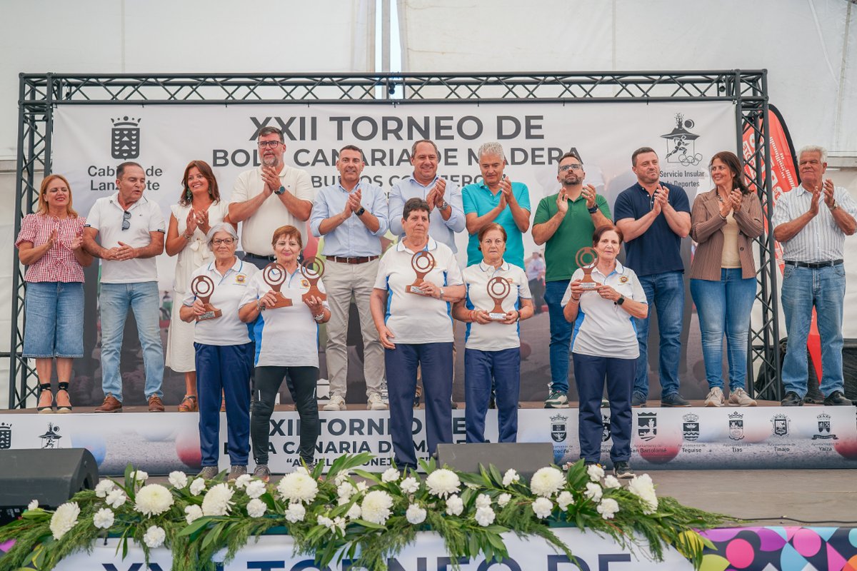 Recordamos el éxito de la XXII edición del Torneo de bola canaria 'Abuelos conejeros'.👏 👉 Fueron representantes de cada municipio a participar en este torneo. Desde aquí felicitamos al equipo femenino 'Huerta Vieja' de Yaiza, y en la categordía masculina, 'Teguise'