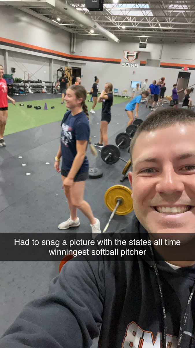 States all time winningest pitcher up this am to get her lift in! Had to get a quick pic with a legend!