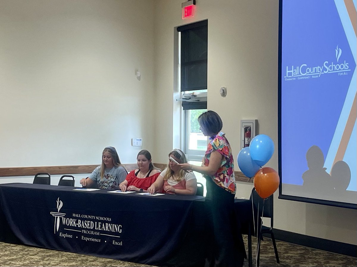 Congratulations to the CBHS students who signed their letter of intent to pursue careers as EDUCATORS! 

#careerready
#TeacherAppreciateWeek 
@Hall_Schools @HallcoCBHS @georgiadeptofed