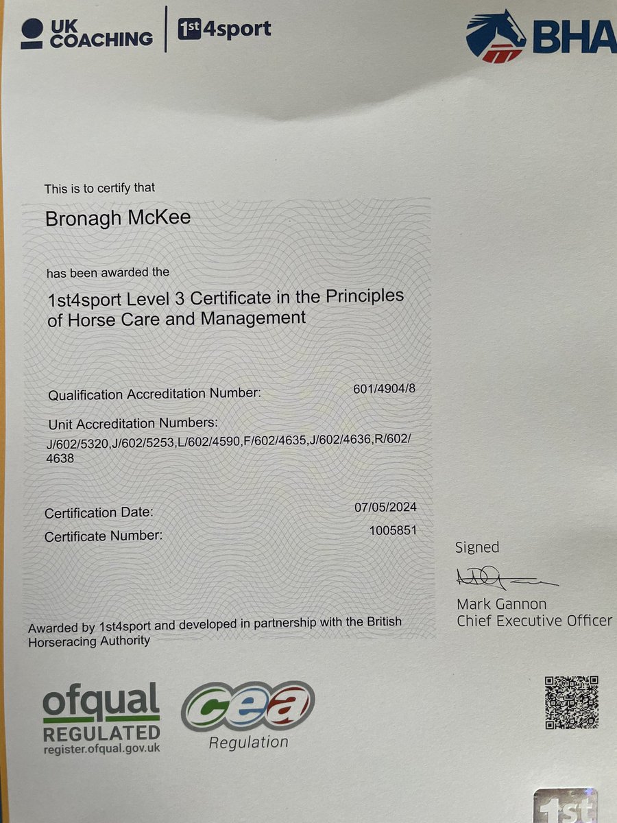 I passed my level 3 qualification in Principles of Horse Care and Management!  From Academic to Stable Hand - such a positive move for my mental & physical health🐴🐎🧲

#EquineTherapy #LifeLongLearning #MentalHealthMatters